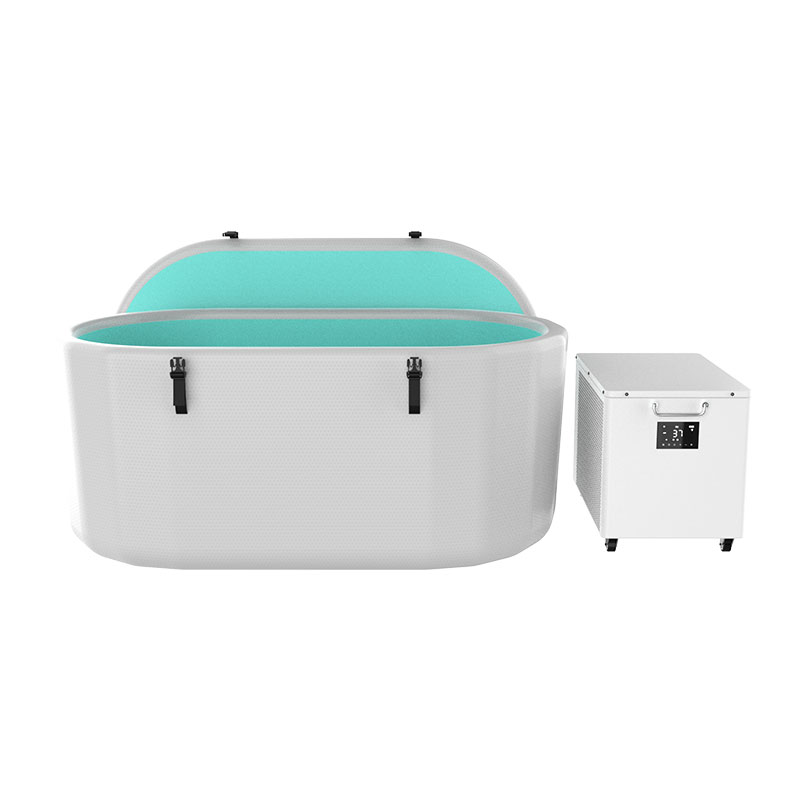 Grande piscina de banho de gelo para terapia a frio