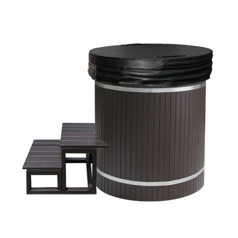 Banheira de imersão fria de madeira