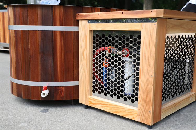 Red Cedar Cold Plunge Tub with 304 SS Liner