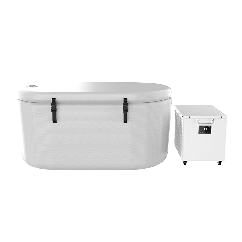 Grande piscina de banho de gelo para terapia a frio